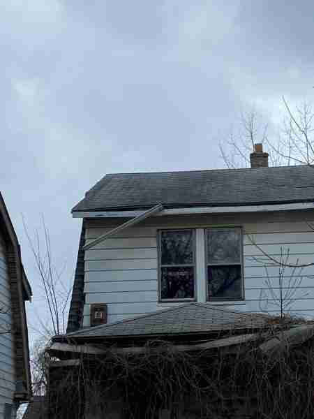 14475 Robson (11).jpg